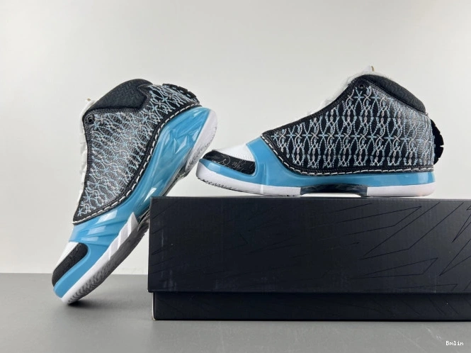 Bmlin Jordan 318376-041 23 UNC 0823